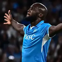 Agent reveals Real Madrid weighed Lukaku loan before Mbappé push photo