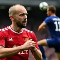 Anthony Taylor rescinds penalty after VAR: the unpopular but correct call explained photo