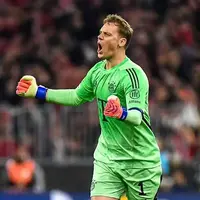 Manuel Neuer admits future hinges on fitness as Bayern weigh rotation before PSG photo