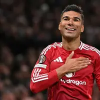Man United pause Casemiro contract talks - decision deferred, option worth around £280k photo