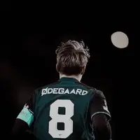 Odegaard set for late fitness call vs Tottenham as Arsenal prepare supporter-designed tifo photo