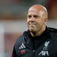 Liverpool rift claims: Senior stars accused of letting Arne Slot down as pressure builds photo