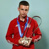 Man United bid €28m for Olympiacos teenager Christos Mouzakitis as Real Madrid raise stakes photo