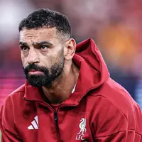 Mohamed Salah questions Liverpool future after benching vs Leeds - Saudi links intensify photo