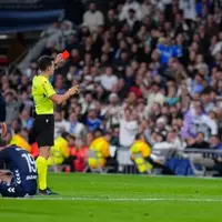 Álvaro Carreras faces 2-match ban for telling referee 'You’re very bad' - why the call stands photo