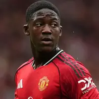 Napoli move for Kobbie Mainoo gathers pace as Man United plan midfield overhaul this summer photo