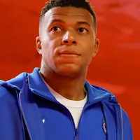 Mbappé undergoes medical tests at Valdebebas as Madrid sweat on fitness photo