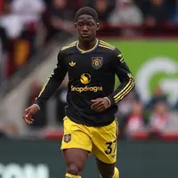 Kobbie Mainoo pushes for January loan - Napoli emerge as a perfect fit as Amorim weighs green light photo