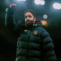 Manchester United open wallet after wage cuts - midfield signing now primed under INEOS plan photo