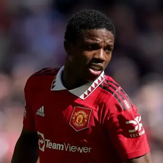 Tyrell Malacia set for Carrington talks with Ruben Amorim amid push for first‑team return