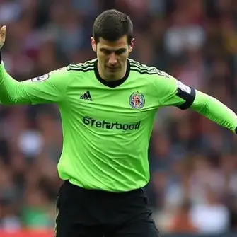 Kompany to rest Manuel Neuer; Jonas Urbig set for chance at Gladbach before Köln