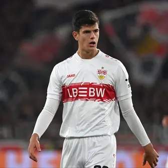 Real Madrid lock dual buy-back clauses for Chema Andrés: €13.5m in 2026, €18m in 2027