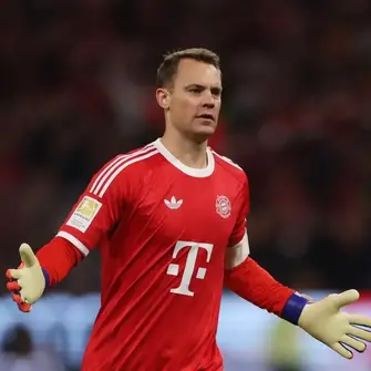 Manuel Neuer open to Bayern extension, would consider Germany return if needed