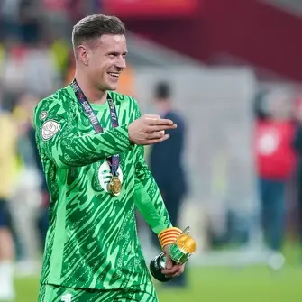 Premier League trio push January swoop for ter Stegen as Barça hold line