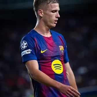 Barcelona’s Dani Olmo debate erupts: registration saga meets early-season lull