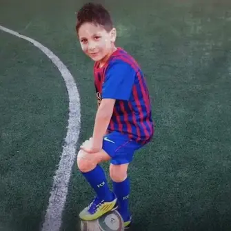 Roony Bardghji: ‘I fell in love with Barça because of my father and Messi’ as tributes for Jordi Alba trend