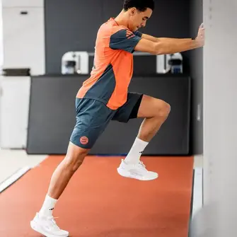 Jamal Musiala recovery update: rival view predicts a long road back for Bayern’s jewel