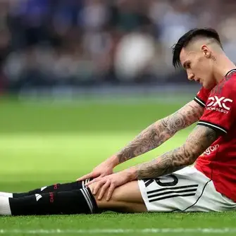 Benjamin Sesko injury at Man United - rival view says weeks out despite club optimism