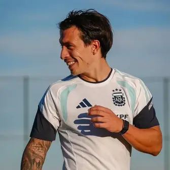 Lisandro Martinez trains with Argentina - Manchester United talk up quick return, rivals doubt it