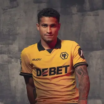 Manchester United close in on Joao Gomes as January move from Wolves advances