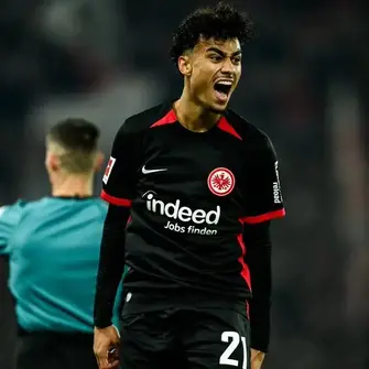 Manchester United move for Nathaniel Brown gathers pace as Frankfurt set €60-70m price