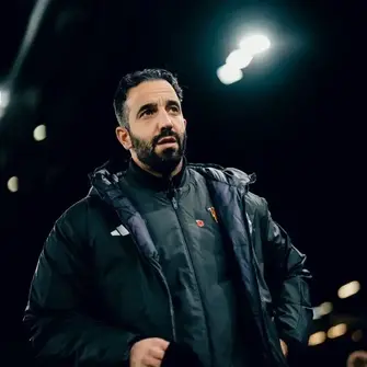 Manchester United poised for opportunistic January move despite cautious stance