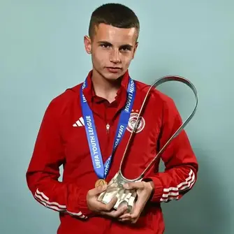 Man United bid €28m for Olympiacos teenager Christos Mouzakitis as Real Madrid raise stakes