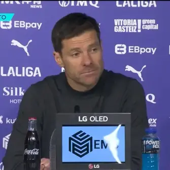 Xabi Alonso cools talk after embrace with Vinicius Jr., says dressing room is united amid outside noise