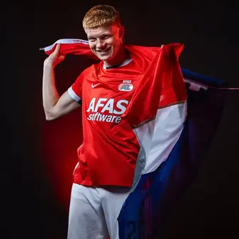 Manchester United set sights on Kees Smit as AZ fix £52m summer price