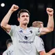 Harry Maguire ready to take pay cut to sign new Manchester United contract photo