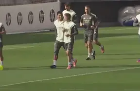 Real Madrid training scare: Alaba and Rüdiger miss session ahead of El Clásico photo