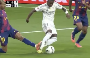 Penalty or Not? The Frame-by-Frame VAR Verdict on the Barça–Madrid Flashpoint photo