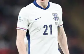 Manchester United step up Elliot Anderson pursuit as Forest set £100–120m price; Newcastle keep watch photo
