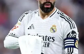 Real Madrid rocked as Dani Carvajal suffers another injury — rival view expects long layoff photo