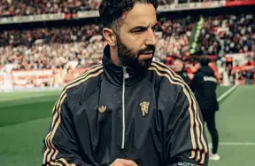 Man United prepare January move: striker contingency if Zirkzee exits, full-back still on list photo