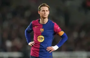 Frenkie de Jong: Defeat to PSG Hurts but Isn’t Decisive in the Champions League photo