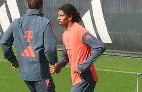 1.93m Bayern U19 striker Noah Codjo‑Evora earns first senior training call‑up photo