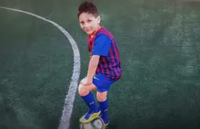 Roony Bardghji: ‘I fell in love with Barça because of my father and Messi’ as tributes for Jordi Alba trend photo