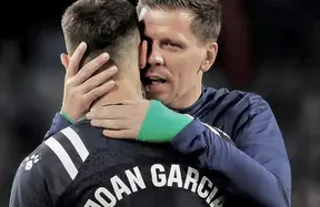 Szczęsny hails Joan Garcia as a future world-beater after Barça training glimpse photo