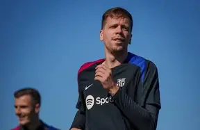Wojciech Szczęsny: Learn from Buffon and Cech, but forge your own goalkeeping style photo