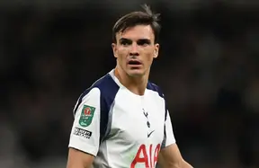 Tottenham poised to trigger €25–30m option for João Palhinha as midfielder signals desire to stay photo
