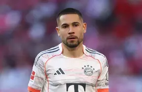 Bayern poised to keep Raphaël Guerreiro as Kompany leans on his inverted full‑back craft photo