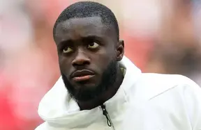 Real Madrid ready to seize Dayot Upamecano on a free as Bayern balk at €20m signing-on fee photo