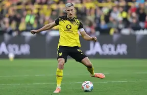 Bayern step up move for Nico Schlotterbeck as Upamecano and Kim futures hang in the balance photo