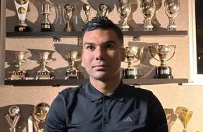 Casemiro hints at post-playing path in football as family time shapes his short-term plan at Man United photo