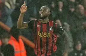 Manchester United accelerate hunt for electric winger/No.10 as Mbeumo and Yildiz headline shortlist photo