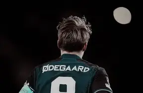 Odegaard set for late fitness call vs Tottenham as Arsenal prepare supporter-designed tifo photo