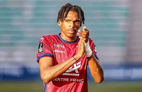 Manchester United push to sign Jeremy Jacquet from Rennes as Maguire successor photo