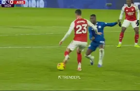 Moisés Caicedo’s red card dissected: why the call was harsh, not serious foul play photo