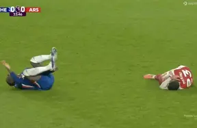 Moises Caicedo red card debate - why the crowd is wrong on 'simulation' and the threshold for red photo